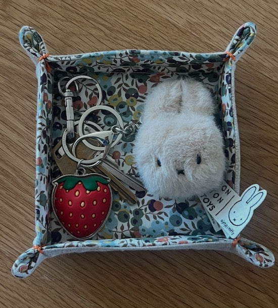 Liberty Teacoaster set with basket