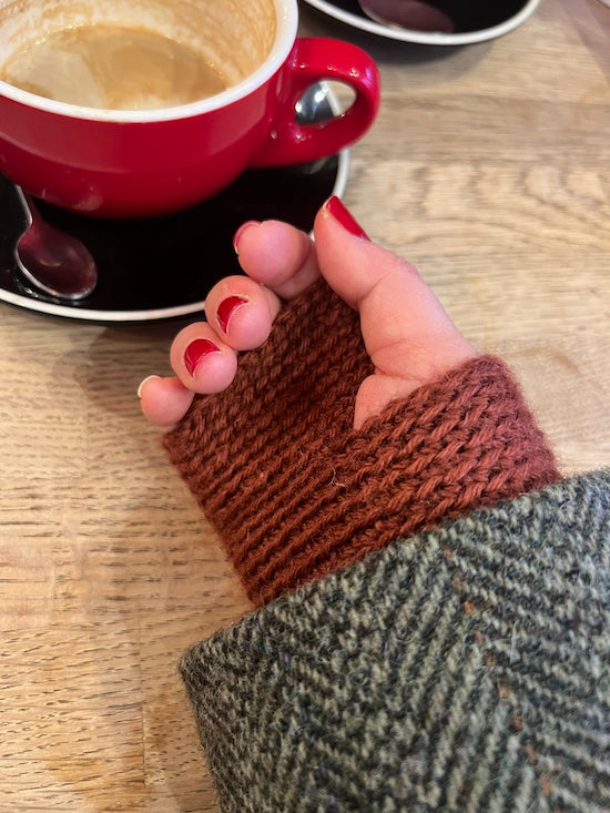 [Wristworms] wristwarmer_burgundy