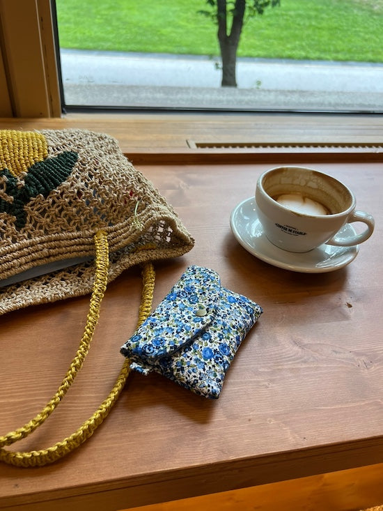 Mini Clutch_Blue Flower