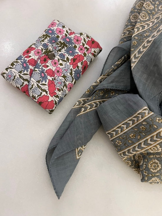 Mini Clutch_poppy and daisy